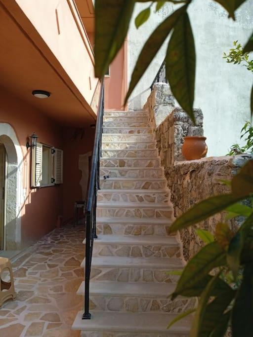 Thea'S Country House Aryiroúpolis Exterior foto